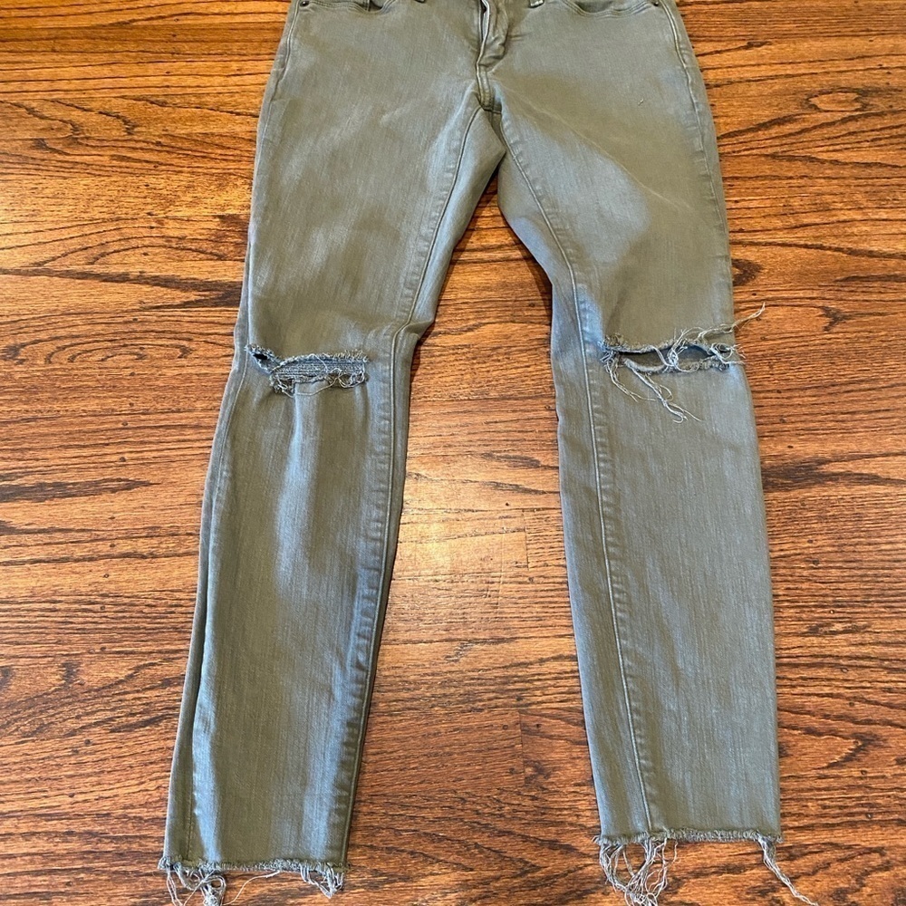 Universal Thread Mid Rise Jegging 6/28R - Picture 4 of 7